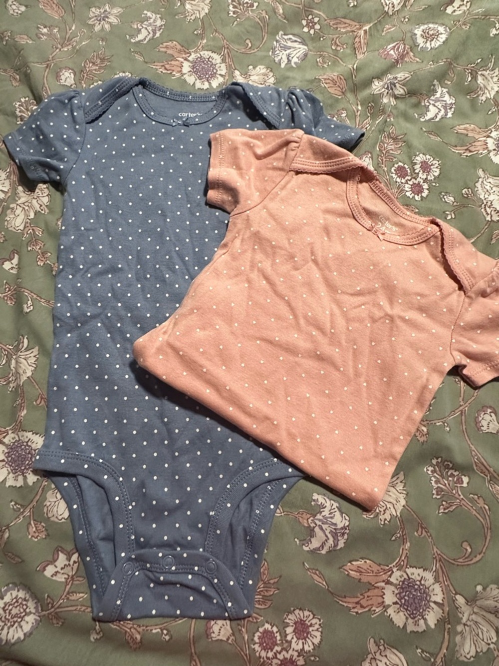 Baby girl Onesies NWOT 24M